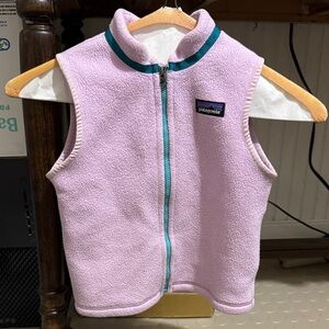 Patagonia Light Pink Fleece Vest with Teal Trim